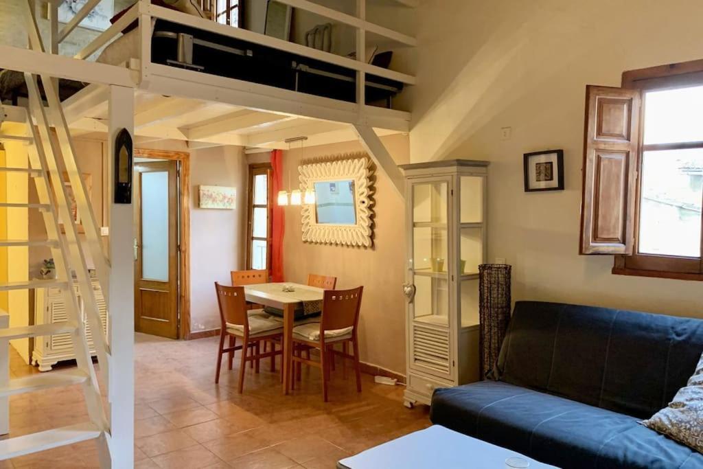 Duplex With A Beautiful Rooftop View Valencia