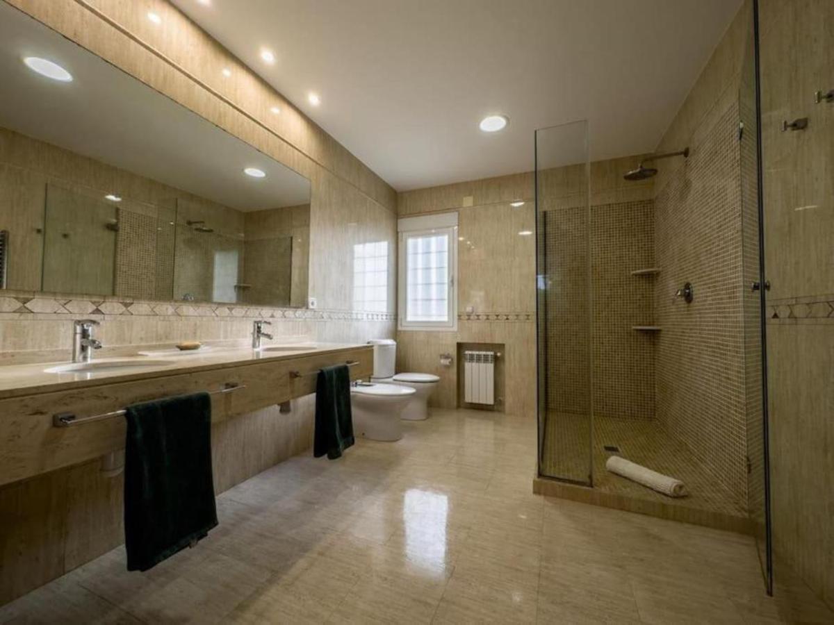 Pousada Con Piscina, Jardin Y Aire Acondicionado En La Eliana-l'eliana *