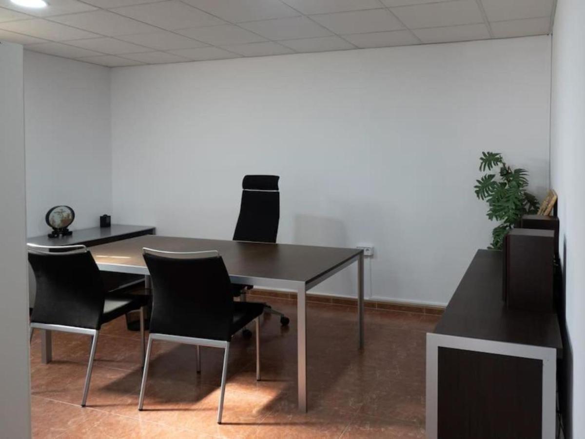 Con Piscina, Jardin Y Aire Acondicionado En La Eliana-l'eliana Pousada *