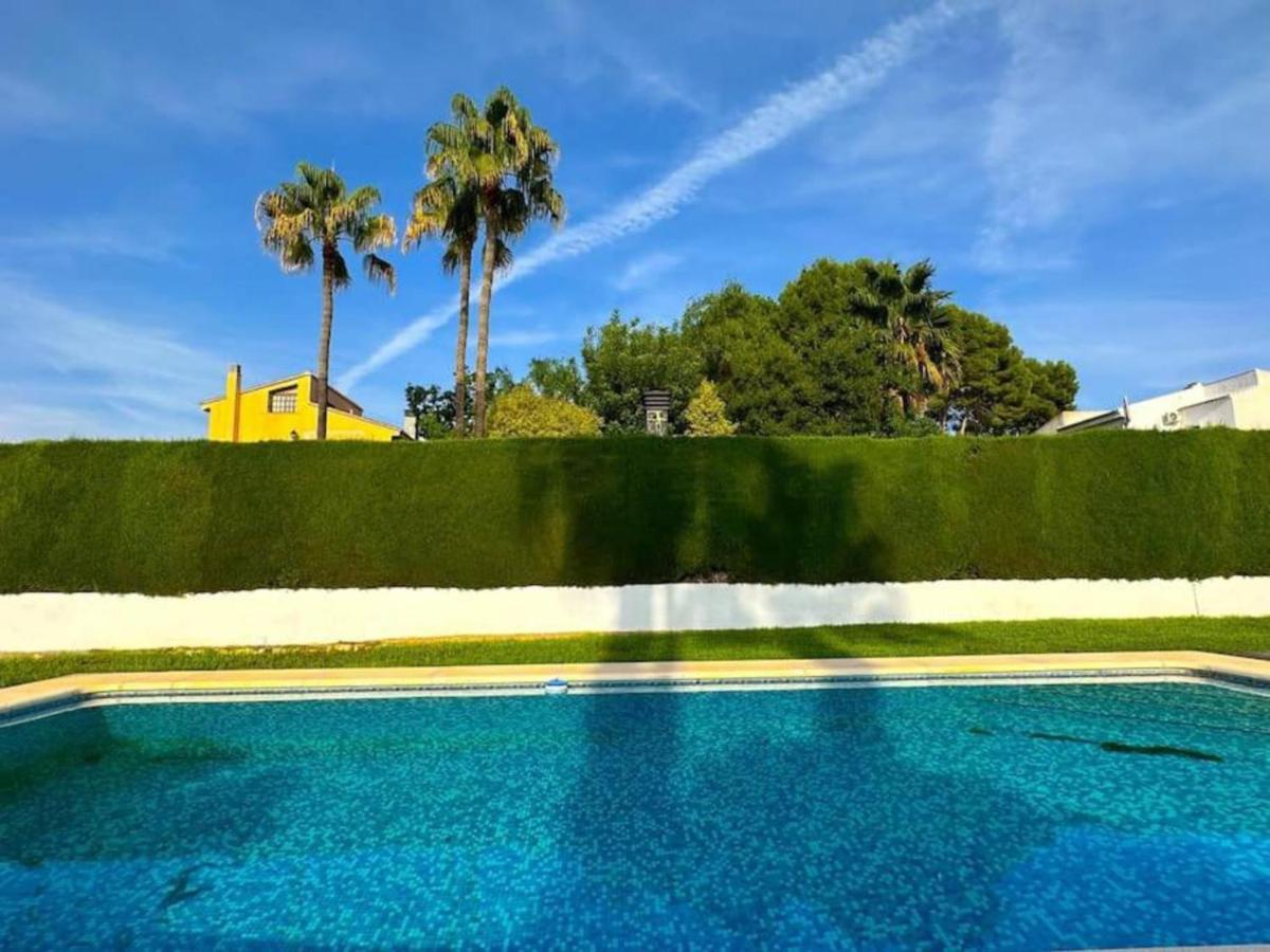 Con Piscina, Jardin Y Aire Acondicionado En La Eliana-l'eliana * Valência