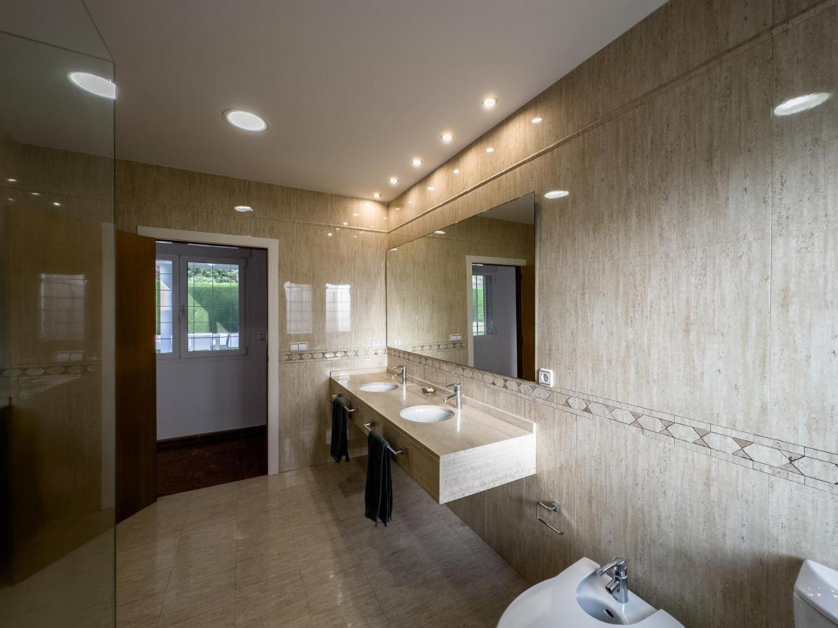 Con Piscina, Jardin Y Aire Acondicionado En La Eliana-l'eliana Pousada Valência