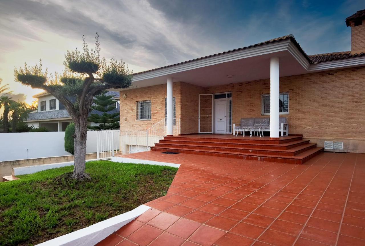 Con Piscina, Jardin Y Aire Acondicionado En La Eliana-l'eliana Valência