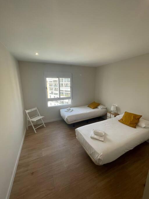 Centrico De Diseno En Calle Tres Forques,valencia Apartment Valencia