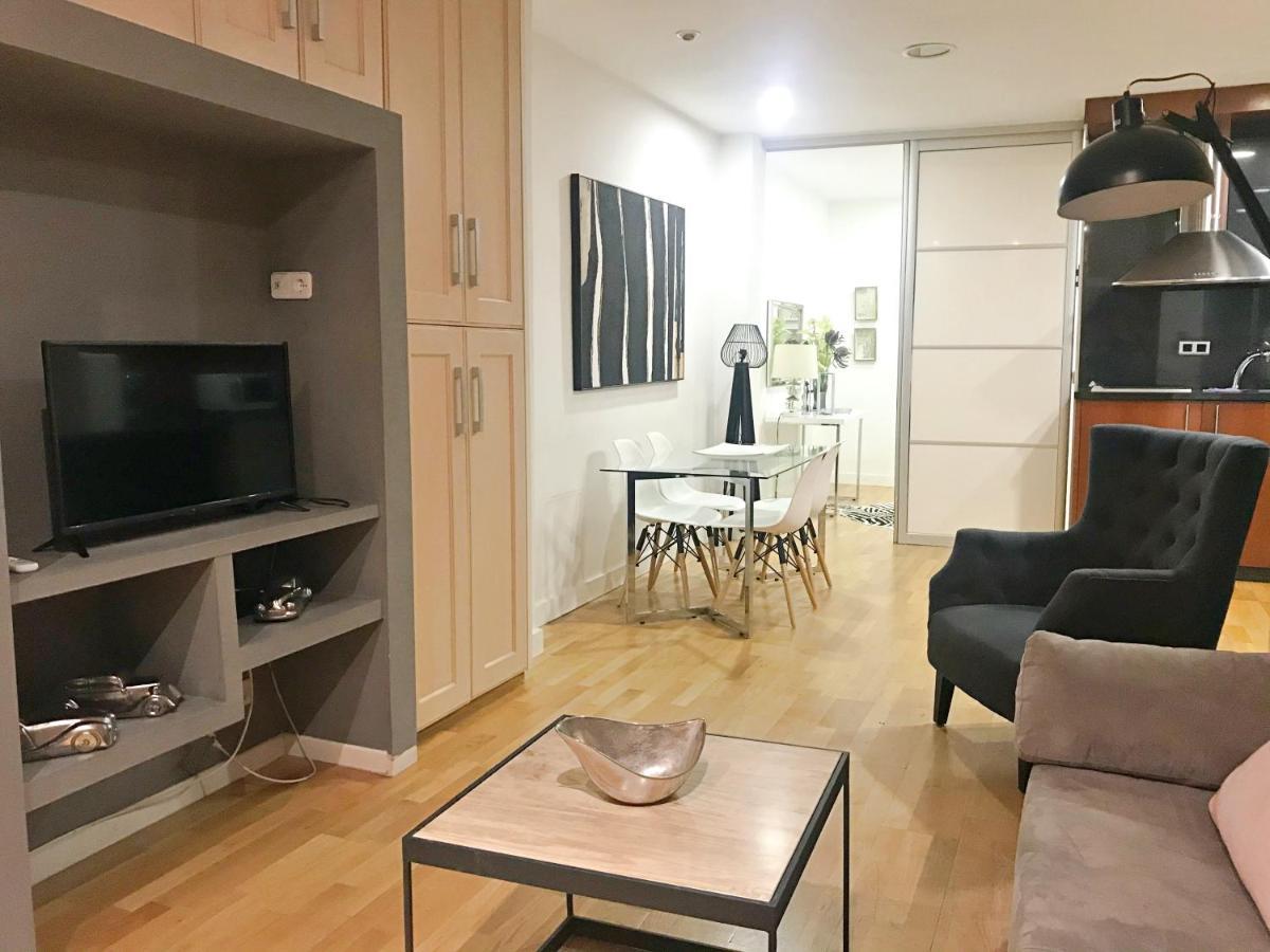 Junto Ayuntamiento De Appartement *