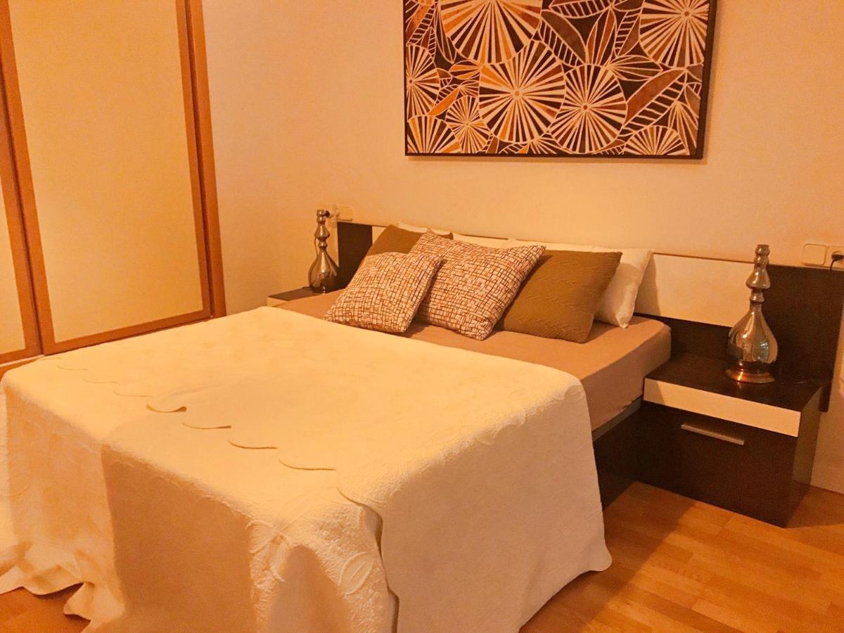 Junto Ayuntamiento De Appartement Valencia