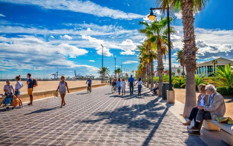 Near The For 2 Privatunterkunft Valencia