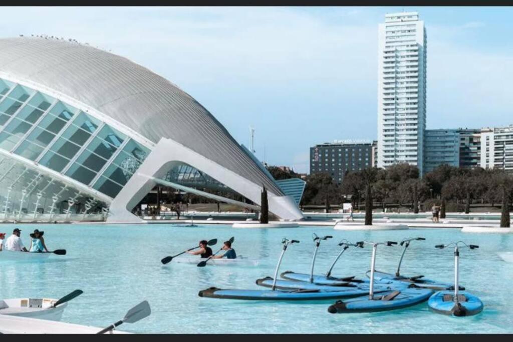 Centrico Cerca Al Ayuntamiento+luminoso+acogedor Apartment *