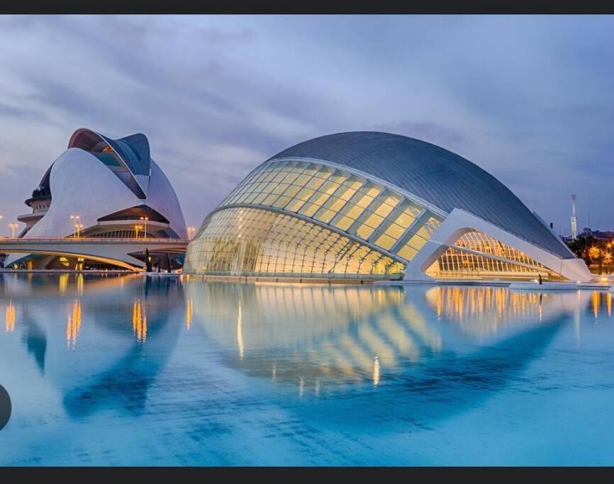 Centrico Cerca Al Ayuntamiento+luminoso+acogedor Apartment
