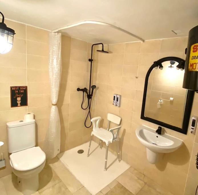 Apartment Apartment Ruzafa Roots, 12 Min To Centre, Smart Tv, Wine