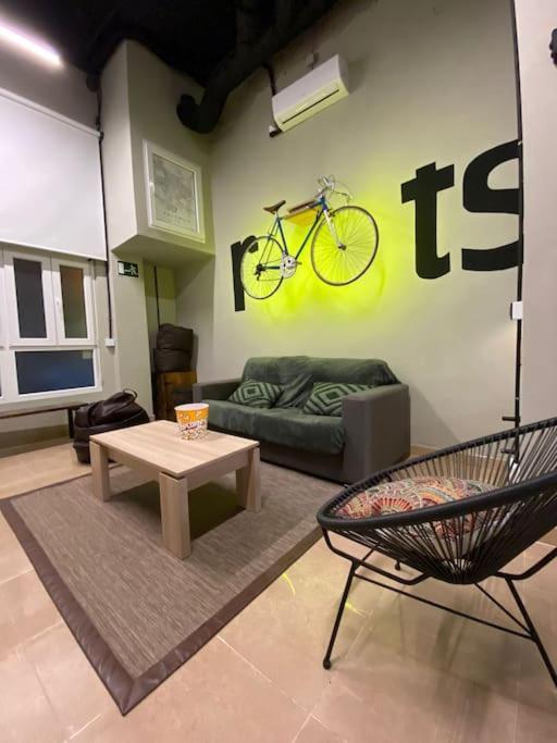 Apartment Apartment Ruzafa Roots, 12 Min To Centre, Smart Tv, Wine Valencia