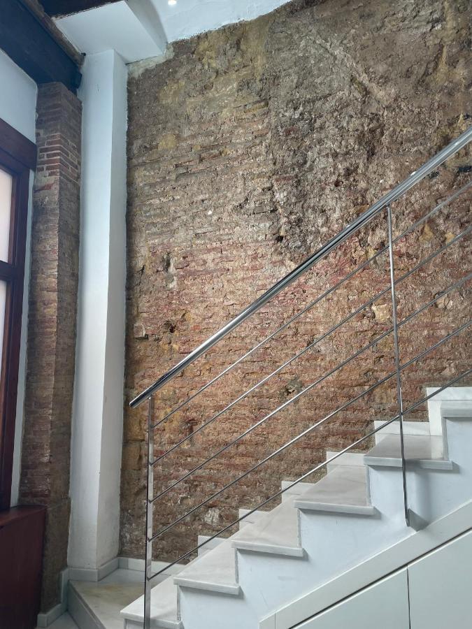 Tossal Apartment