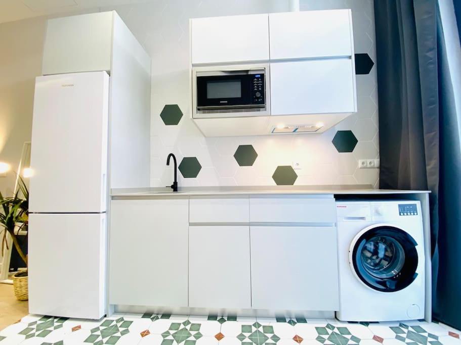 Apartment Cabanyal 4 - New & Stylish By The Valencia