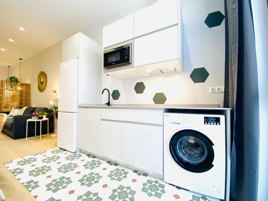 Apartment Cabanyal 4 - New & Stylish By The