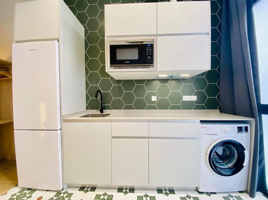 Apartment Cabanyal 5 - New & Stylish By The Valencia