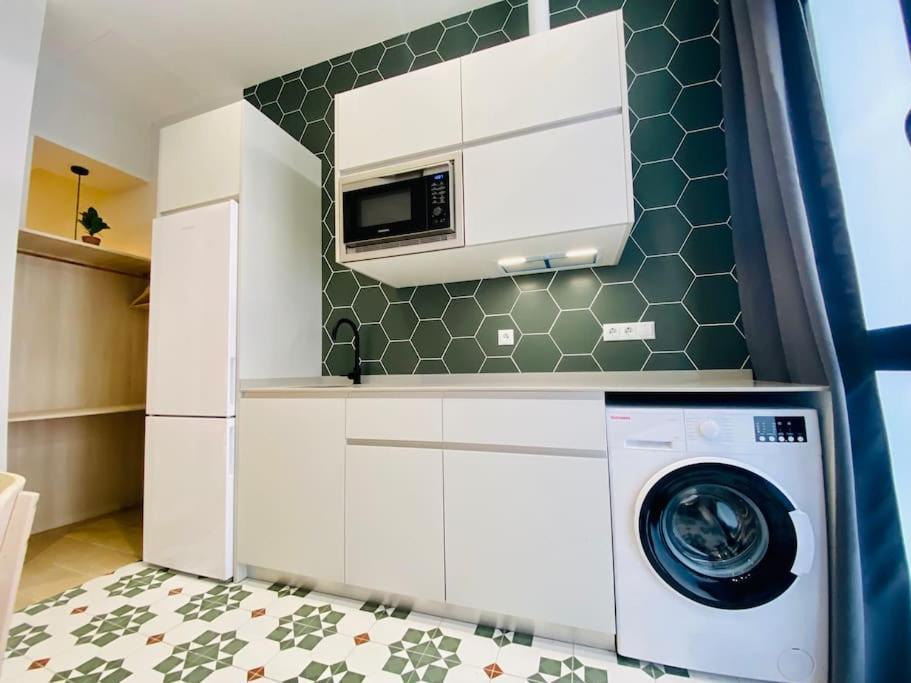 Apartment Cabanyal 5 - New & Stylish By The