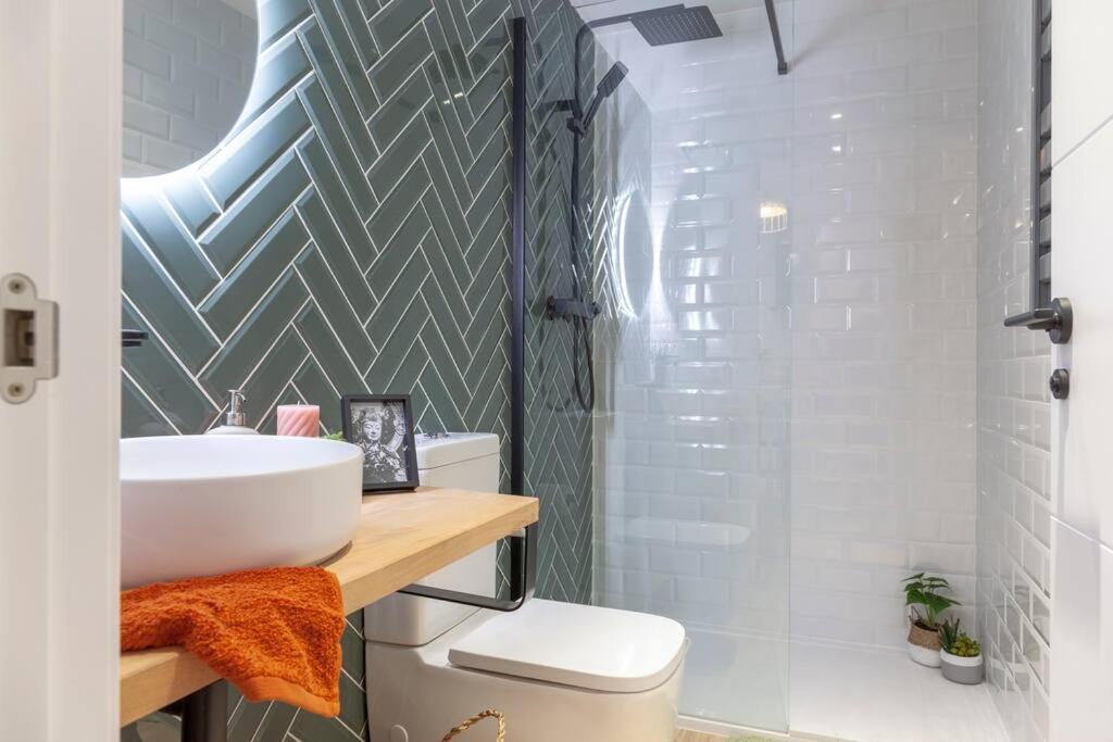 Al5 Seaside Bliss-stylish Loft Steps From Malvarrosa Apartment *