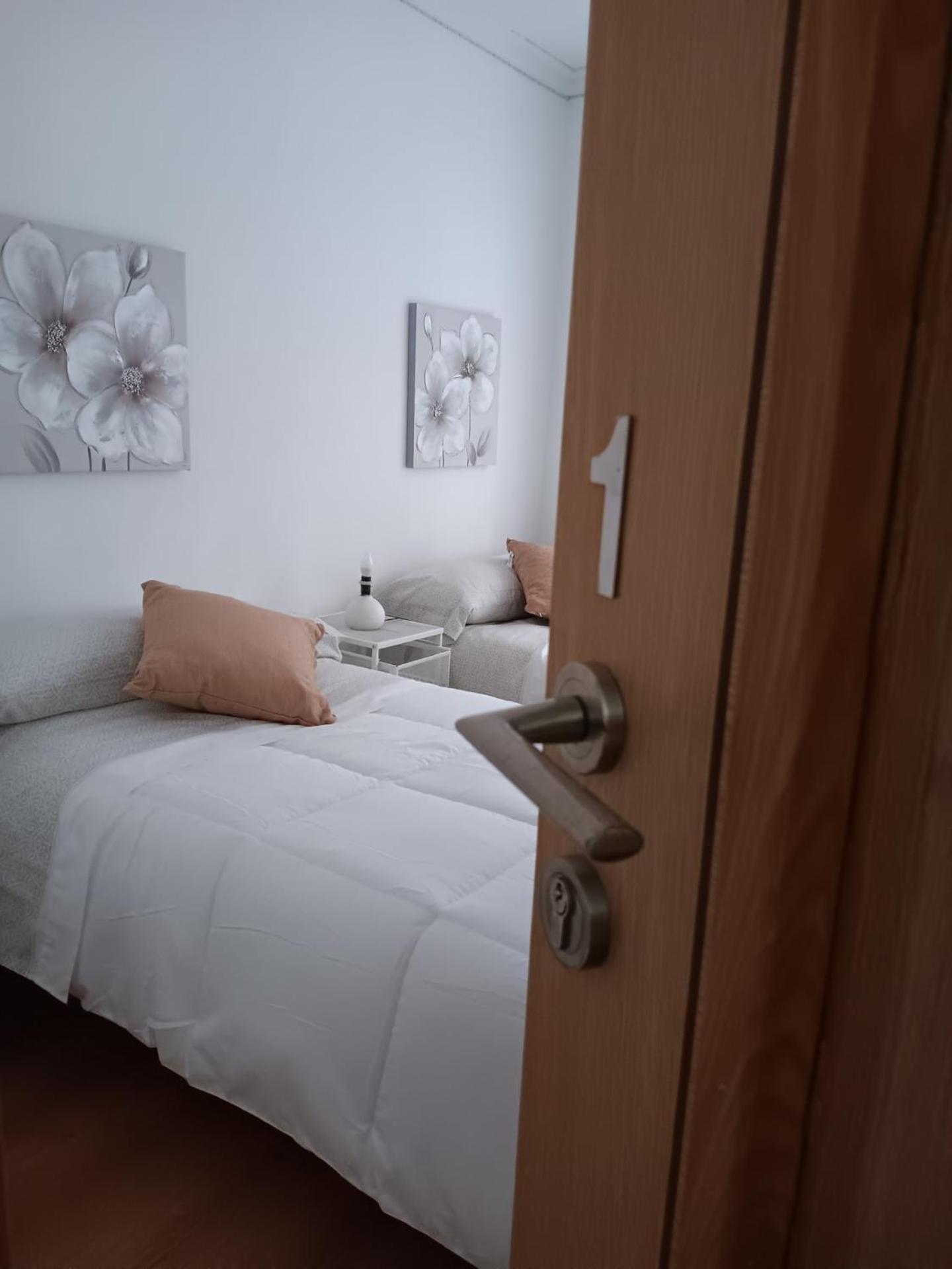 Near Plaza Ayuntamiento In The Historic Center Of Apartment *
