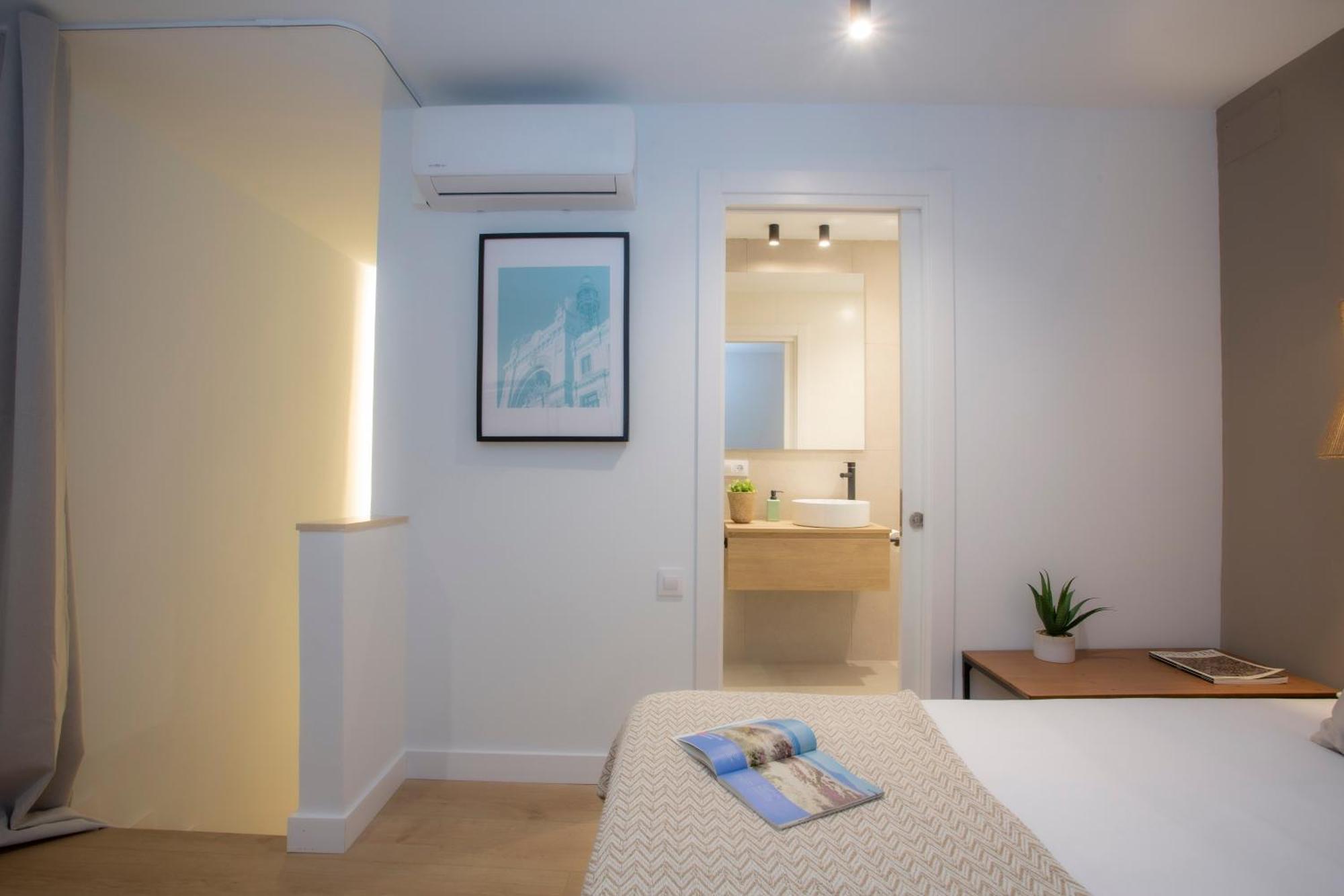 Poeta Llombart Apartment Valencia