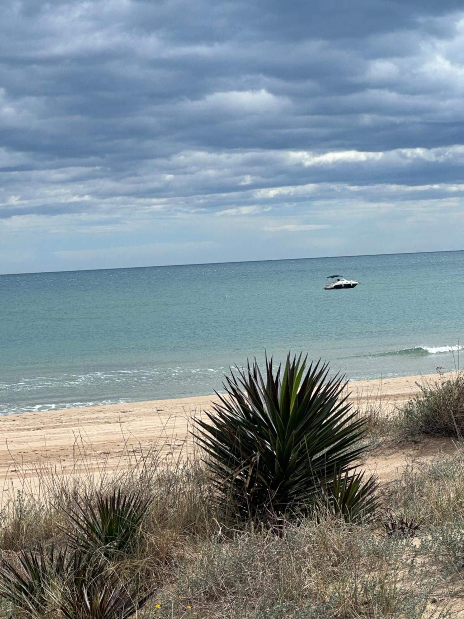 Adosado En La Playa De El Perellonet Con Piscina, Pista Tenis * Valencia