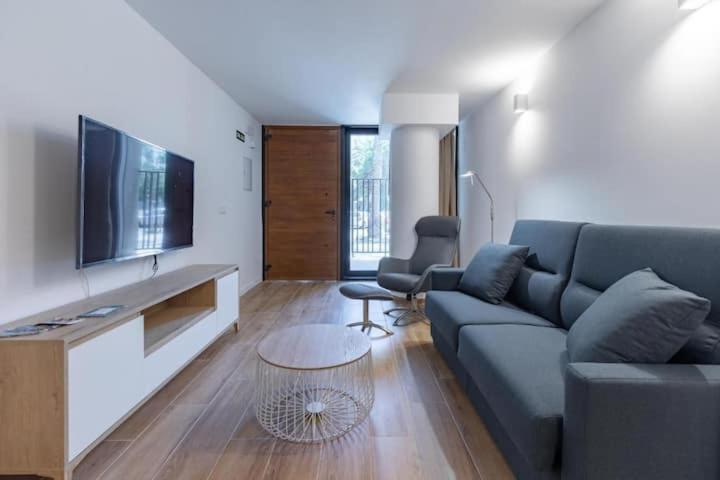 Duplex 6 Pax 2 Bth, Excelent Area Luxor Apartment