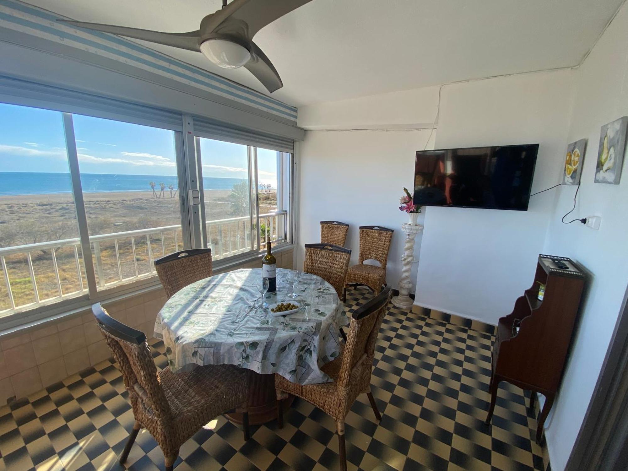 Primera Linea De Playa Apartment *