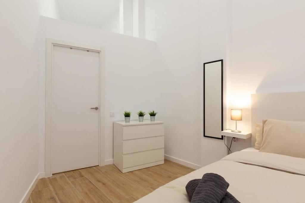 Apartment Nuevo Loft En Playa Y Cerca Del Centro, Ac Y Wifi Valencia