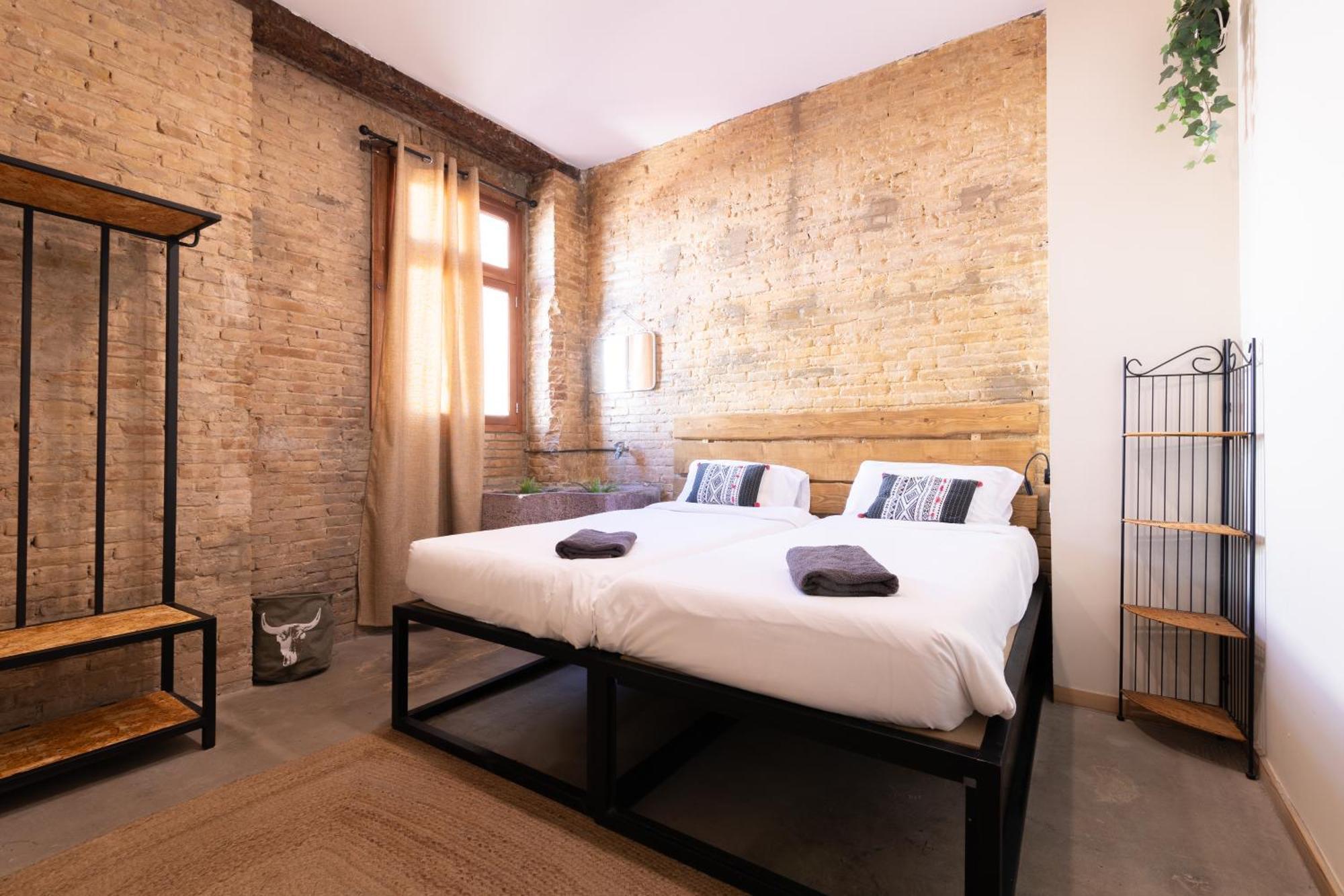 Bed & Breakfast Bird House Valencia