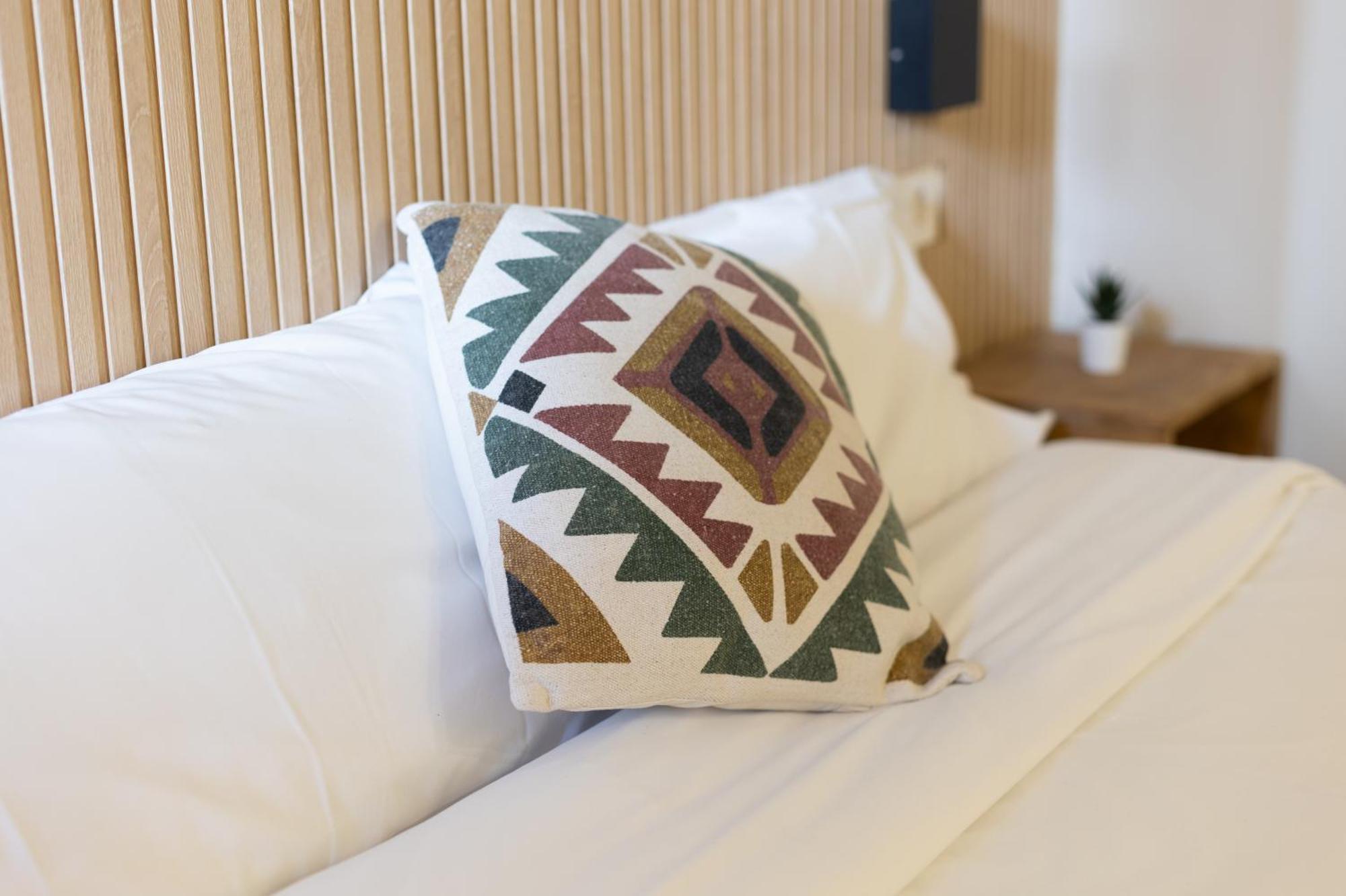 Bird House Bed & Breakfast 3*
