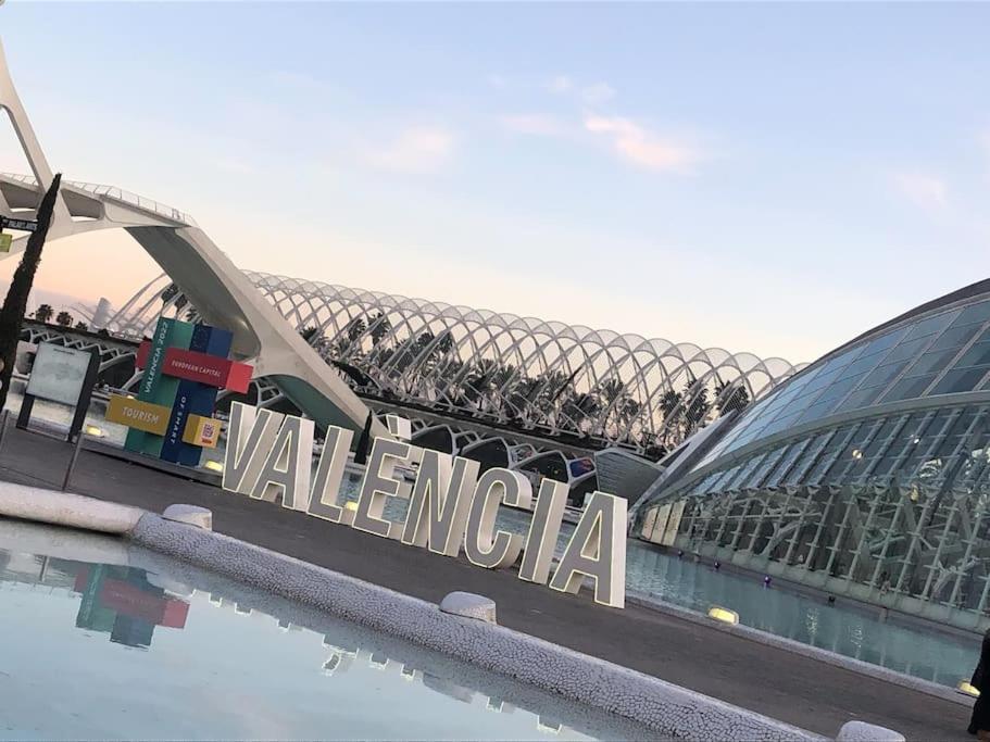 Apartment Loft Con Estilo Y Terraza En Centro Historico Valencia
