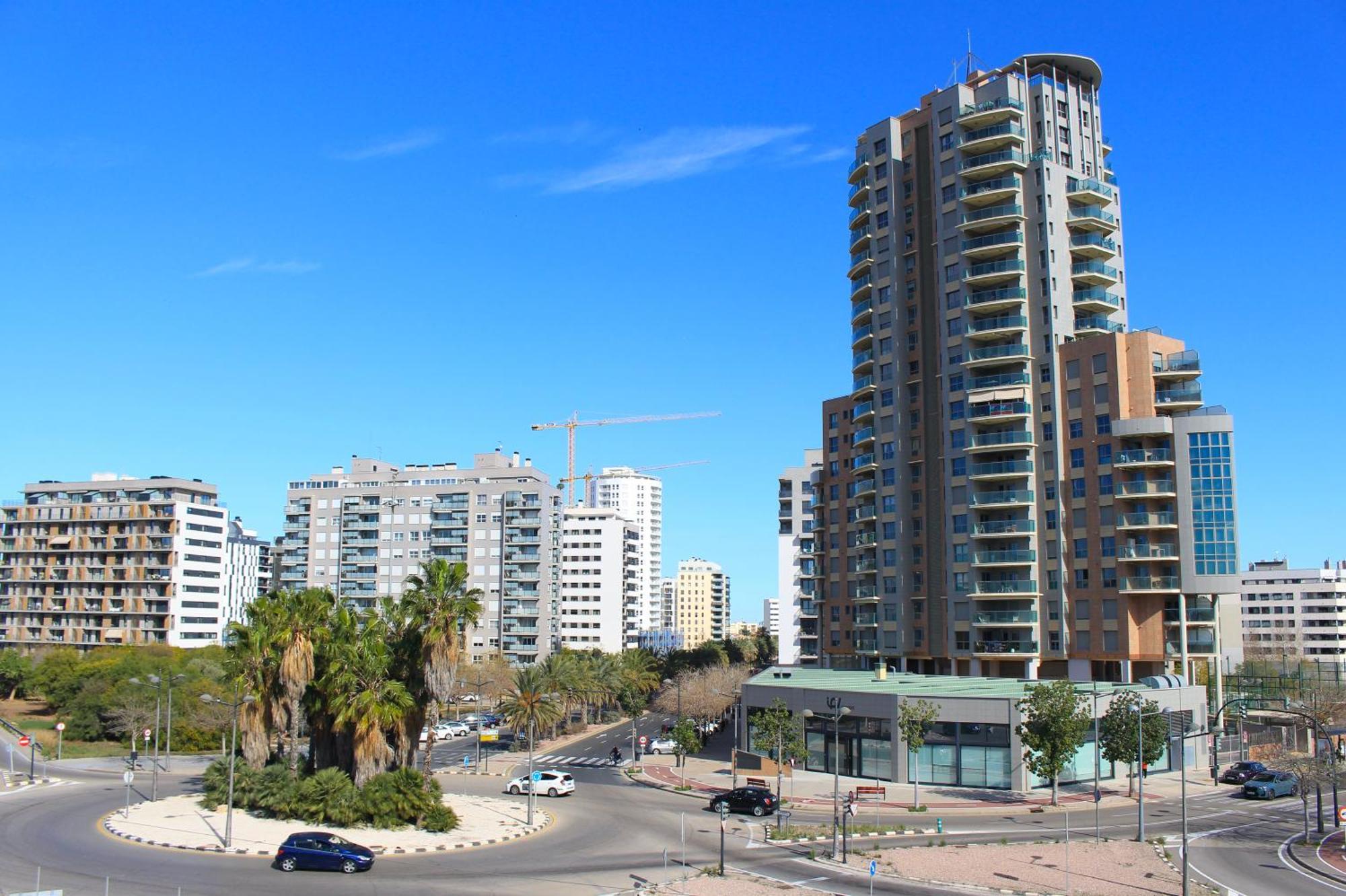 Oceanographic 1 Bedroom With Balcony And Pool Apartment
