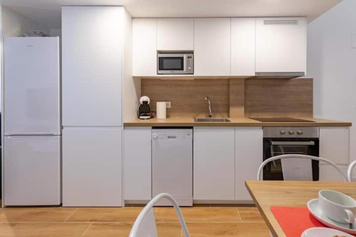 Duplex 6 Pax 2 Bth, Excelent Area Luxor Apartment