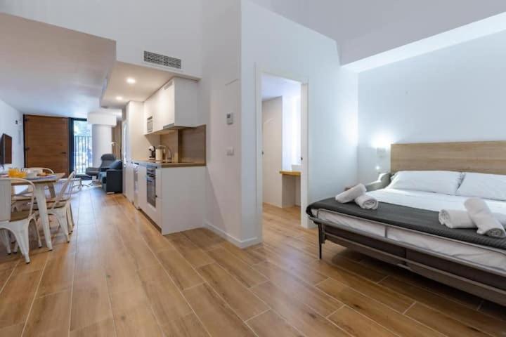 Duplex 6 Pax 2 Bth, Excelent Area Luxor Apartment Valencia