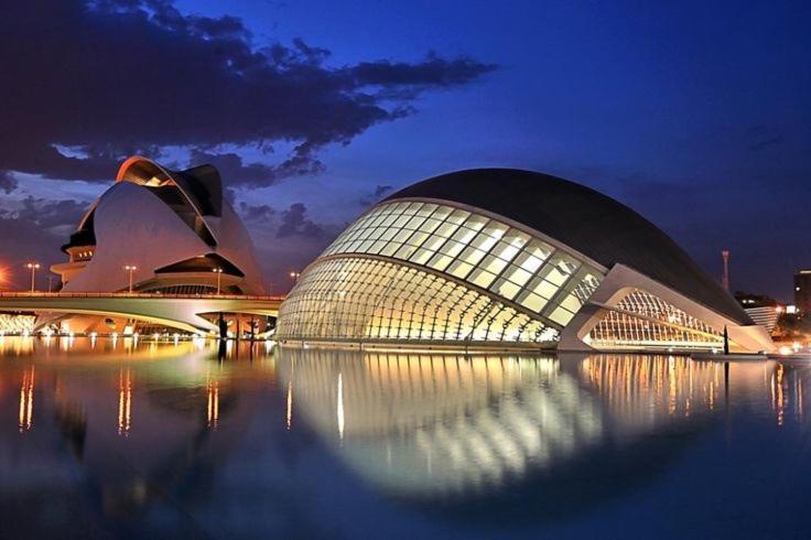 Ciudad De Artes Y Ciencias Aparthotel *