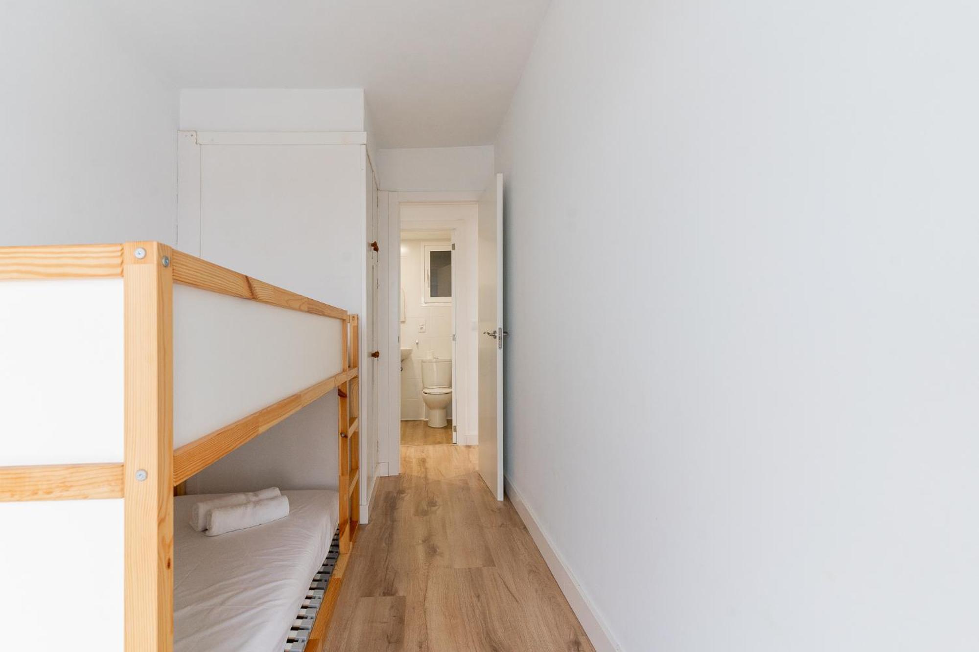 Apartment Ocean's Whisper: Les Palmeres Seaview Sanctuary *