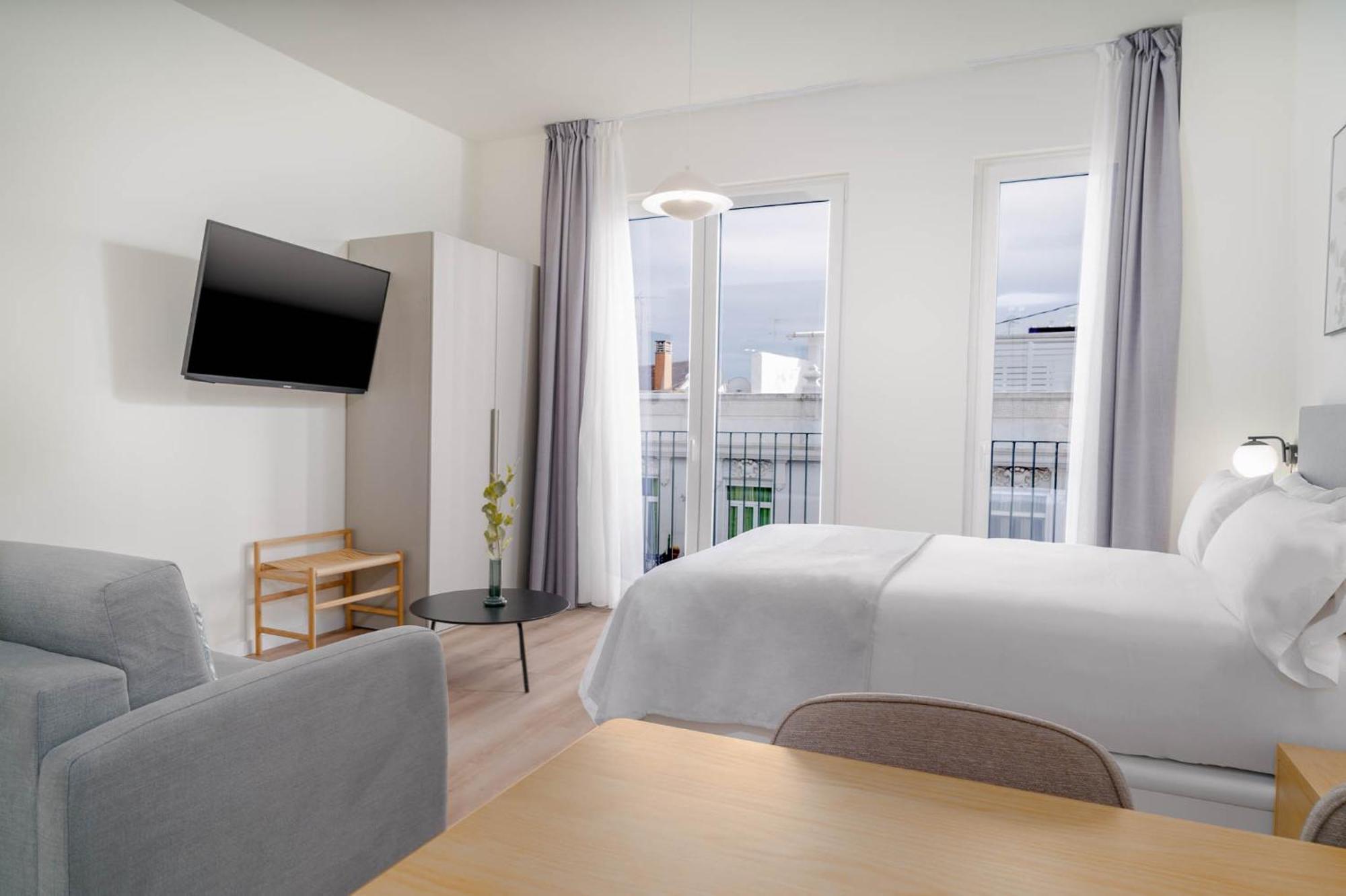 Limehome Carrer De Sant Jacint Apartment *