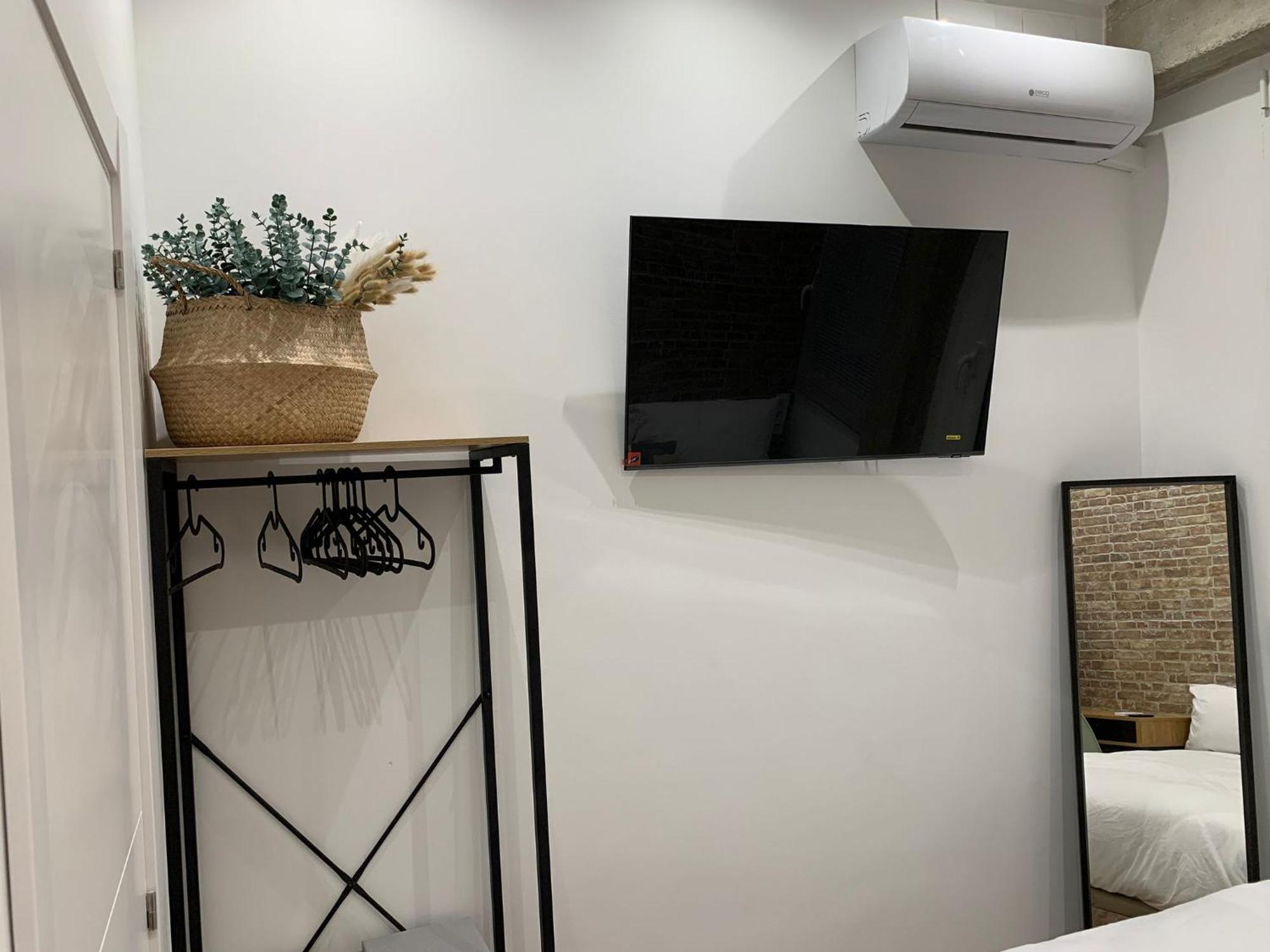 Valencia Beach Rooms Homestay Valencia