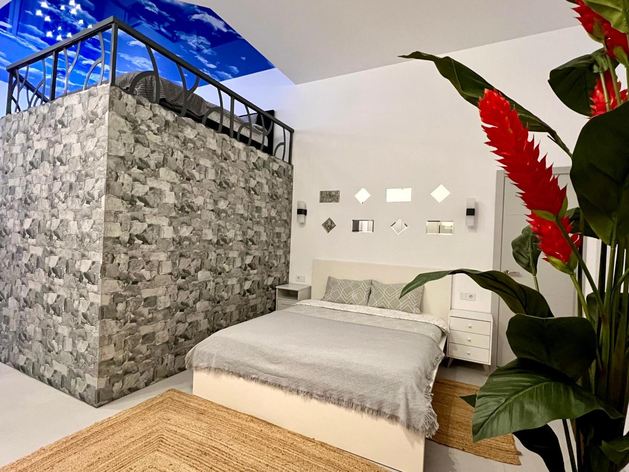 Exquisite With An Original Design Appartement Valencia