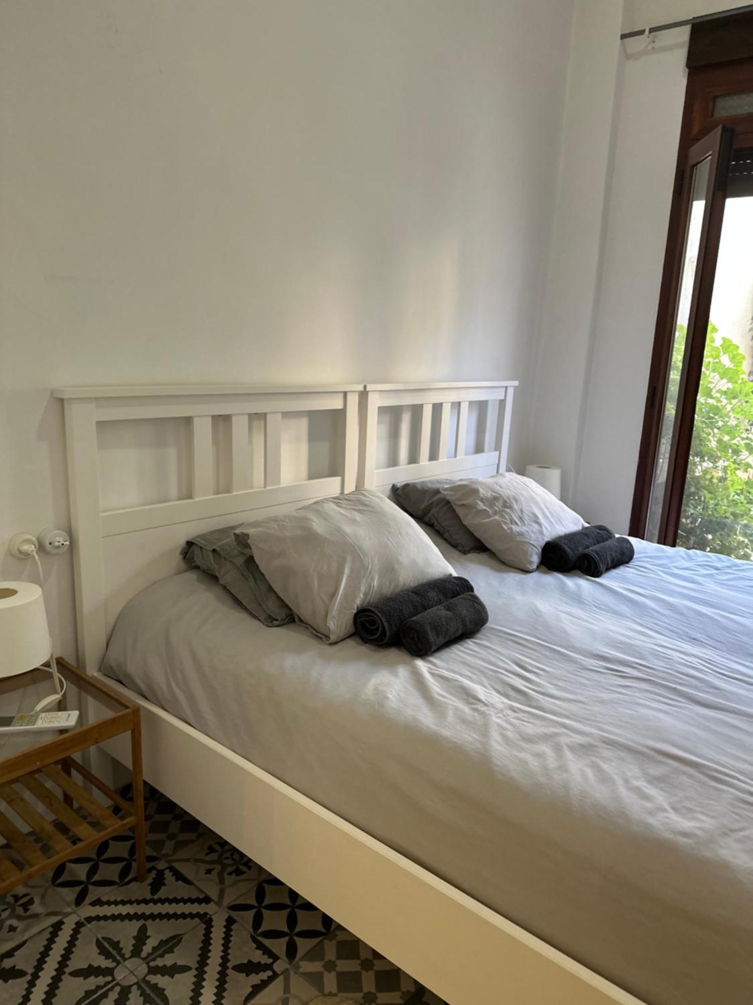 Doble En Ruzafa Con Bano Privado Privatunterkunft *