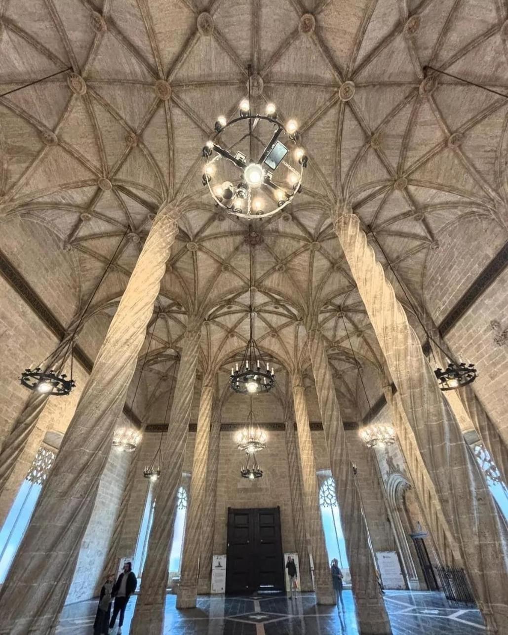 Privatunterkunft Mirador 1 Del Mercado - Con Bano Privado En El Centro De La Ciudad Vella *