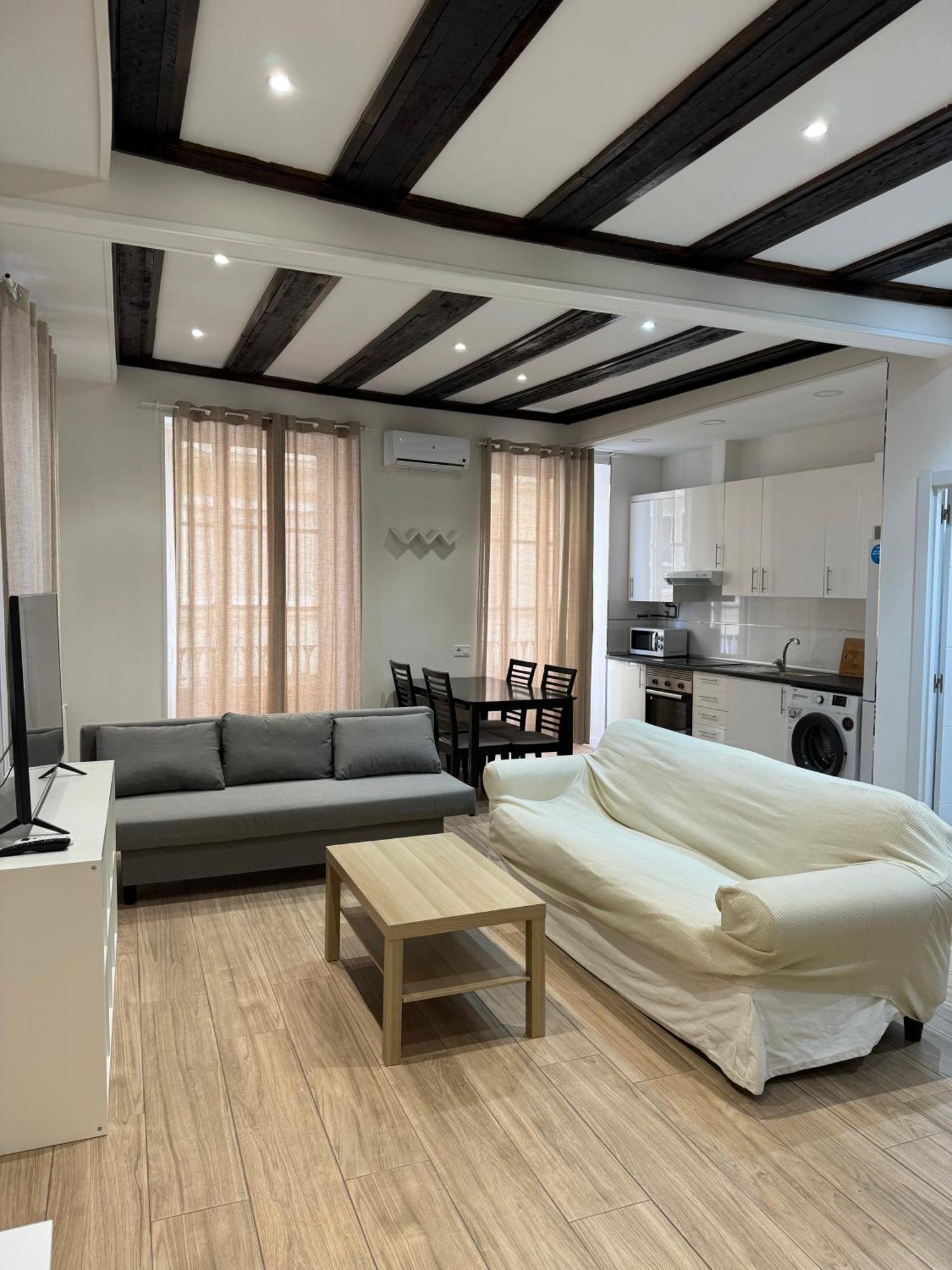 Apartment Mercado On 1th Floor *