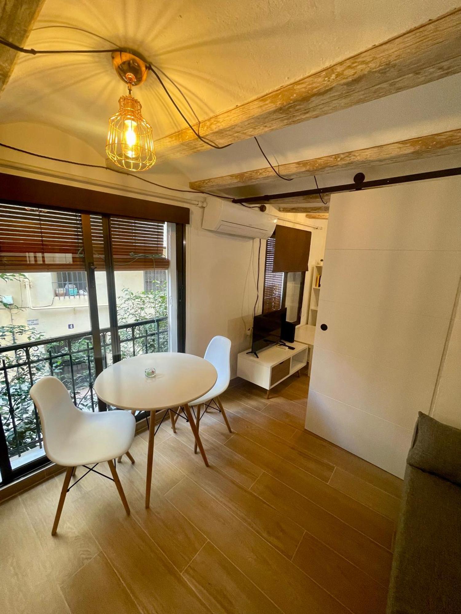 Cosy At The Cathedral With Wifi Apartment *