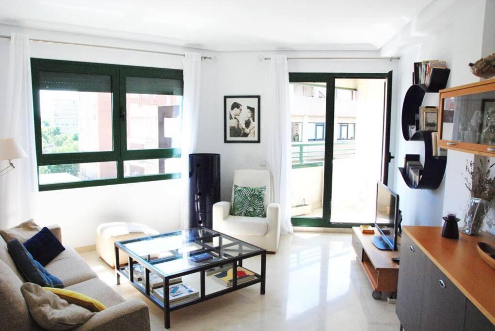 Apartamento Artes Y Ciencias + Garaje + Netflix