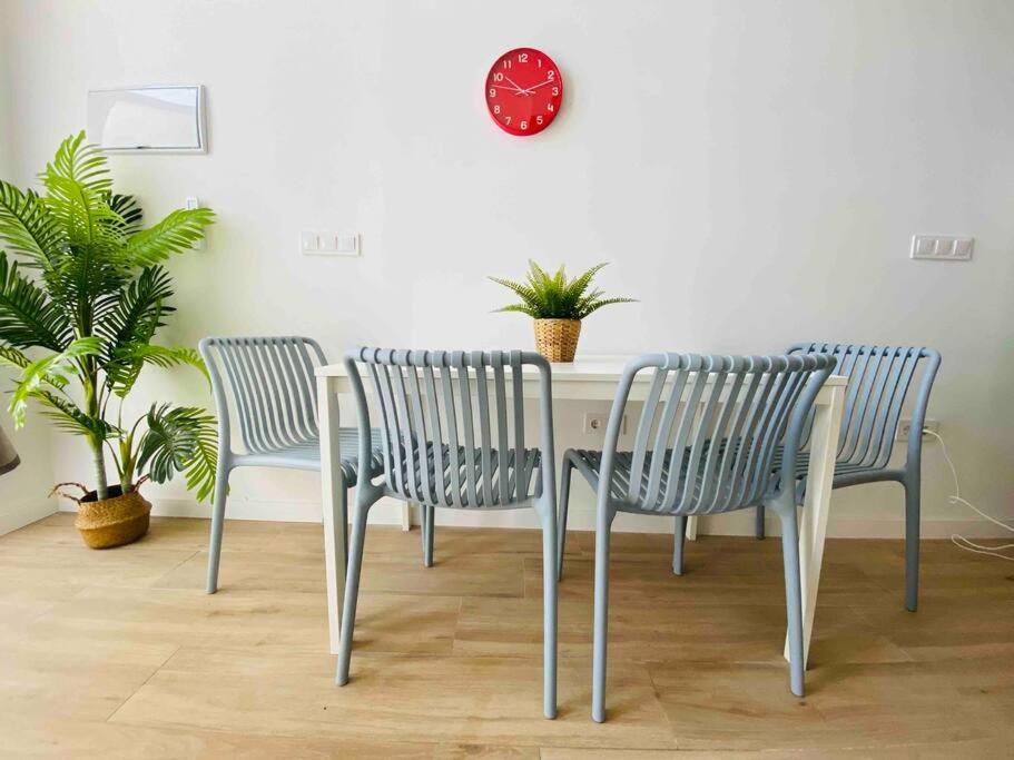 Beautiful Flat Next The Valencia