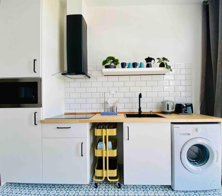 Beautiful Flat Next The Valencia
