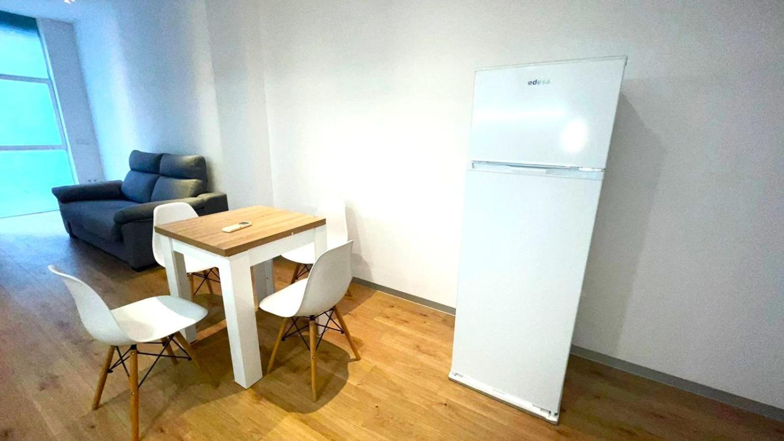 Elegante Estudio En * Valencia