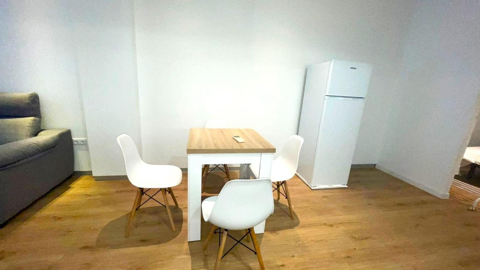 Elegante Estudio En