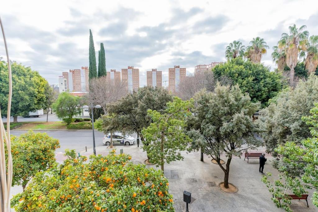Apartment Ciudad Artes Gem: Stylish Near Ruzafa & *