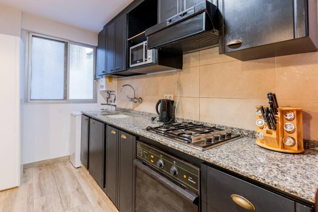 Ciudad Artes Gem: Stylish Near Ruzafa & Apartment