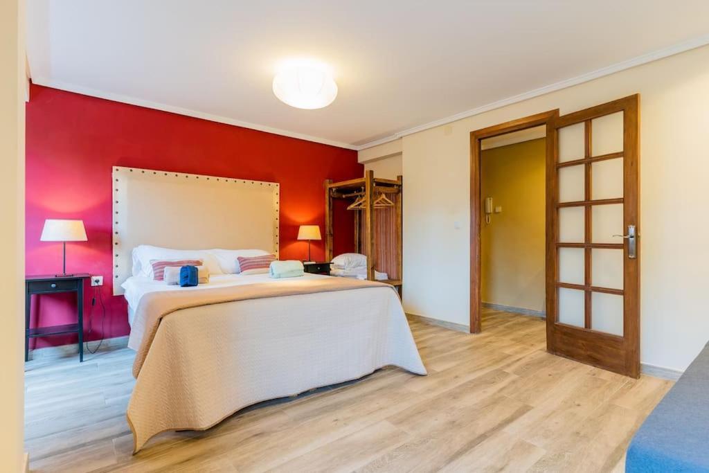 Apartment Ciudad Artes Gem: Stylish Near Ruzafa & Valencia