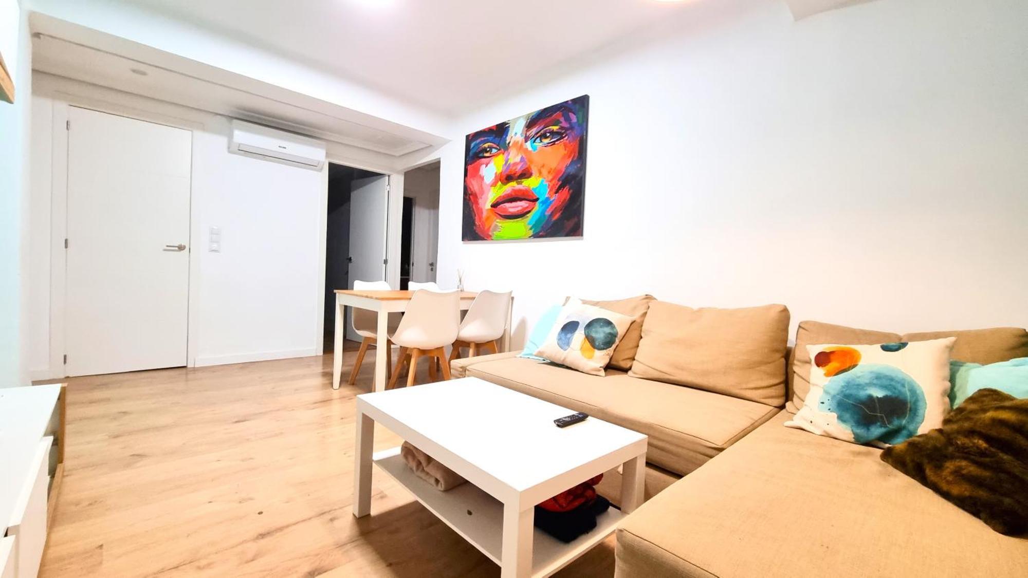 Exclusive Guest Experience In Cozy & Modern - No Other Guests Homestay Valencia
